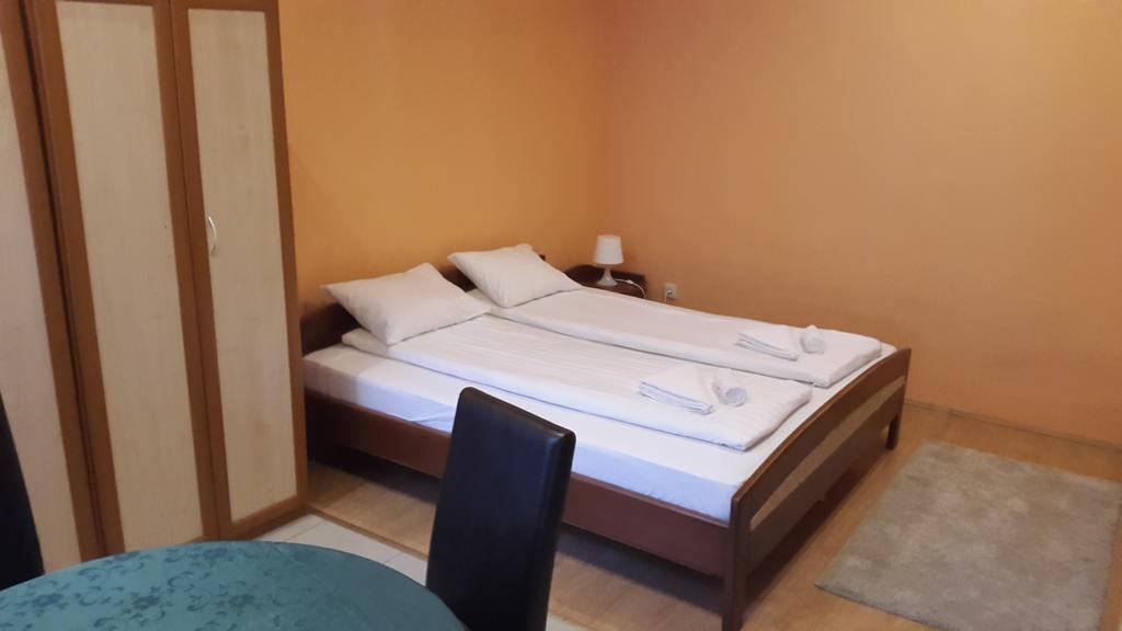 A A Apartman Apartment *